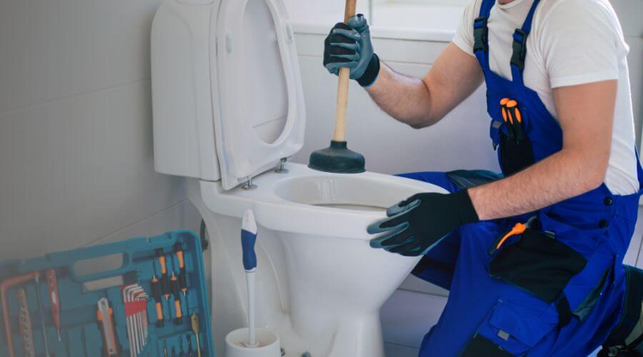 Expert burst pipe repair services in Kimbolton, OH